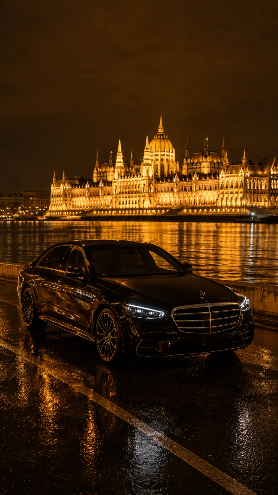 Mercedes-Benz S-Class — luxury chauffeur limousine of the SIMPLE fleet in Budapest